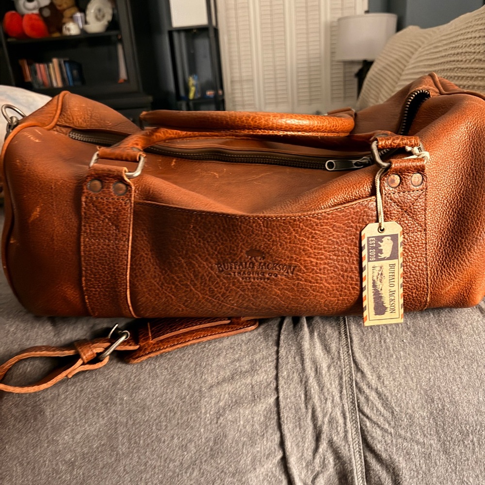 Buffalo Jackson Ryder Reserve Bison Leather Duffel Bag - Picture 3 of 7